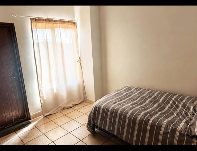 2 BEDROOM PROPERTY TO RENT IN DIE BULT